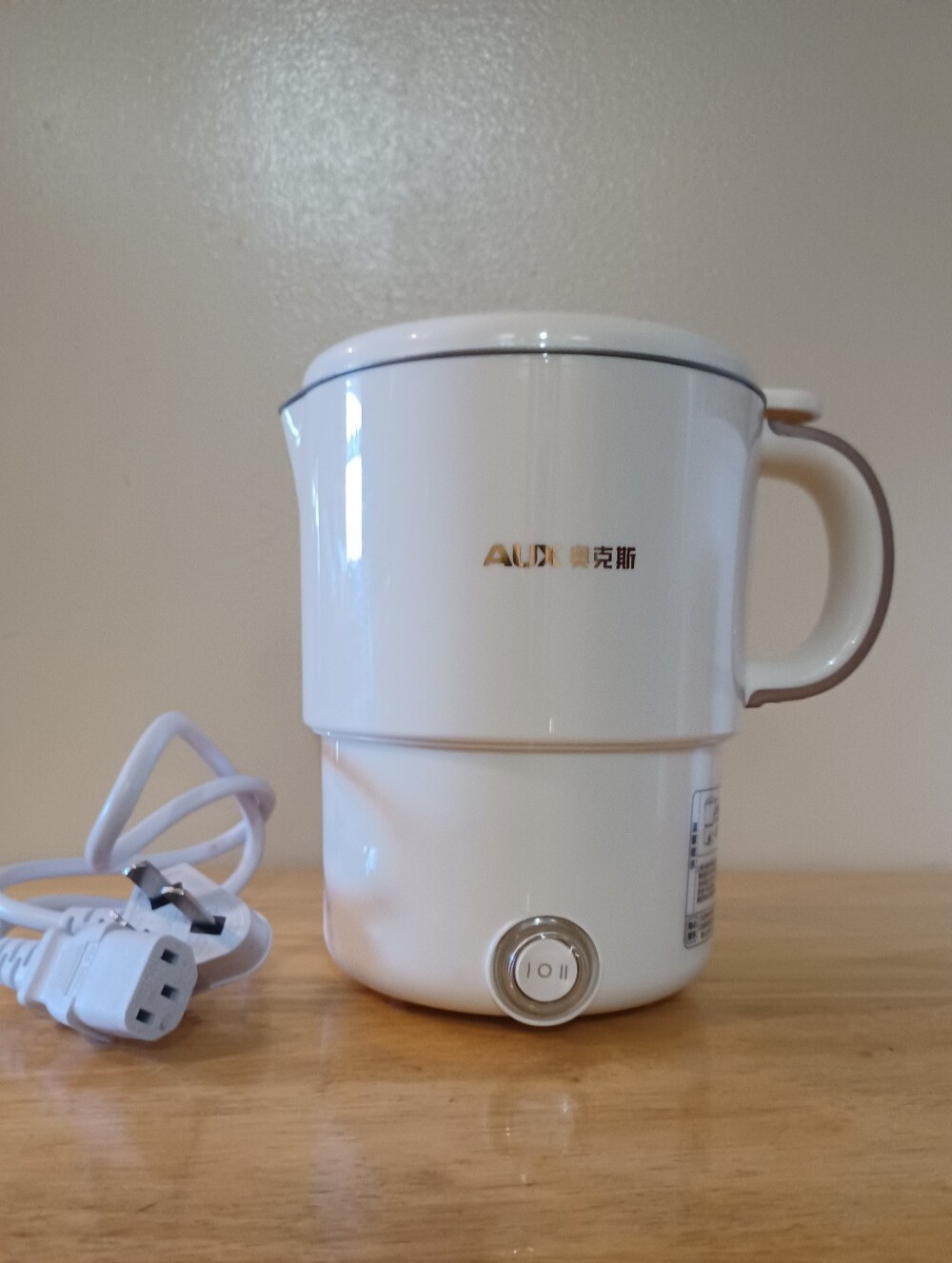 AUX  Electric Kettle Cooker Travel Water Boiler Portable Stainless NWOB